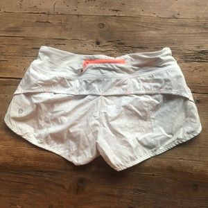 Polkadot Lululemon 4in Speed Up Short